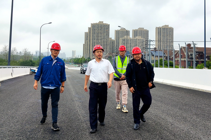 公司黨委書記、董事長錢申春調(diào)研西二環(huán)項目建設(shè)推進工作2